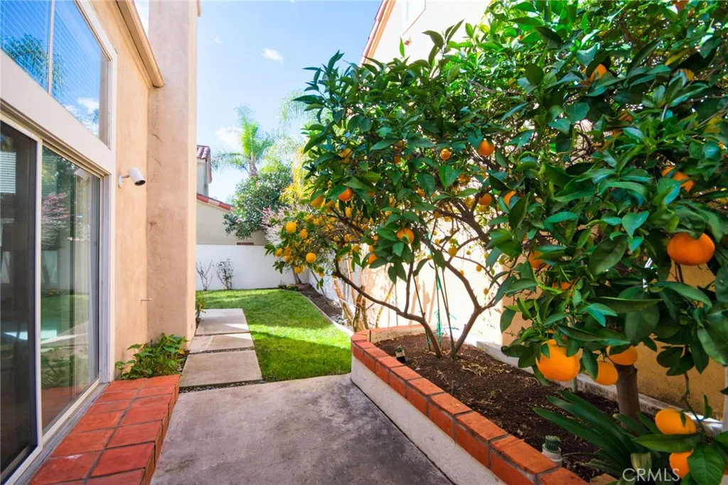 19 Las Cruces, Irvine, California 92614 home-pic-44