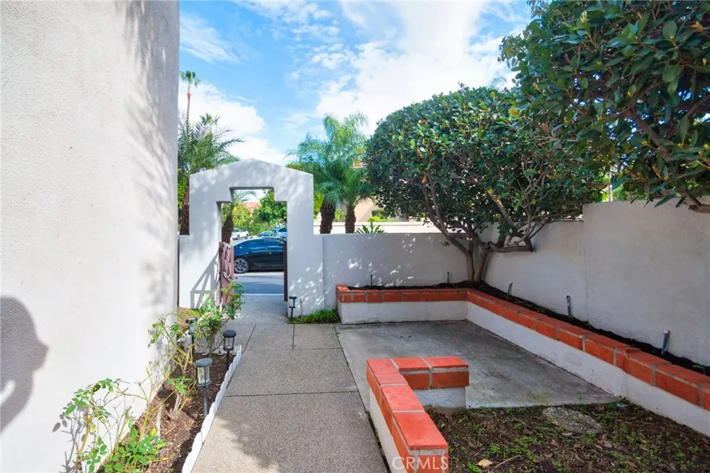 19 Las Cruces, Irvine, California 92614 home-pic-3