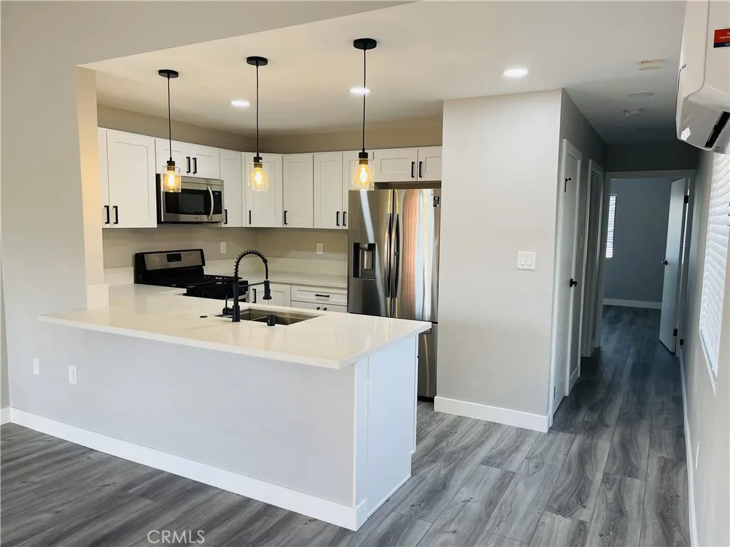 1054 W 23rd Street, San Pedro, California 90731 home-pic-3