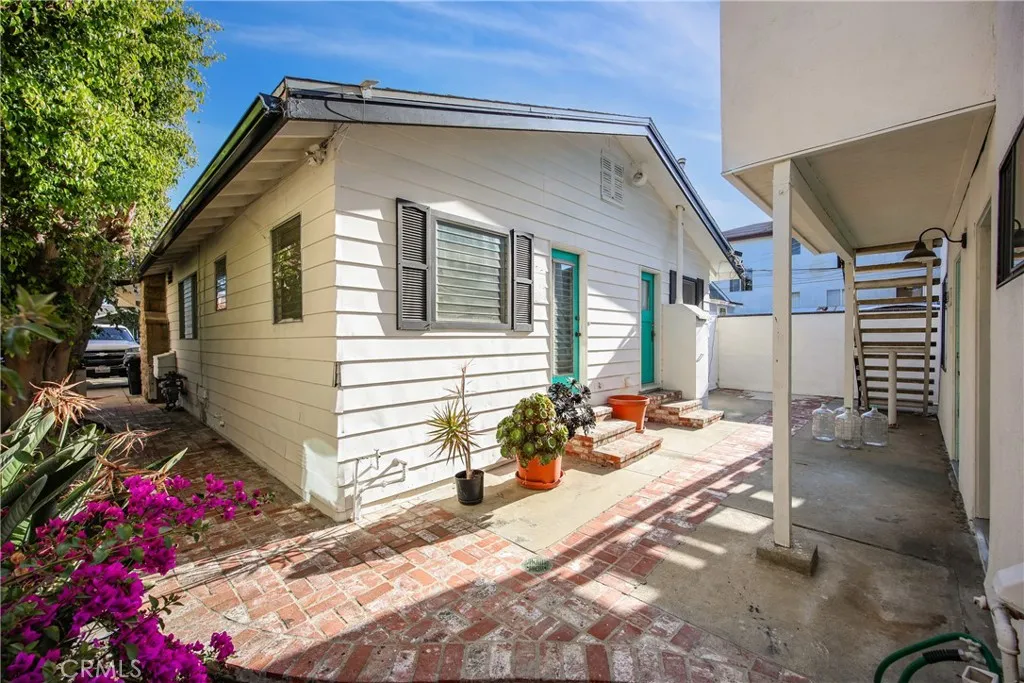 1054 W 23rd Street, San Pedro, California 90731 home-pic-17
