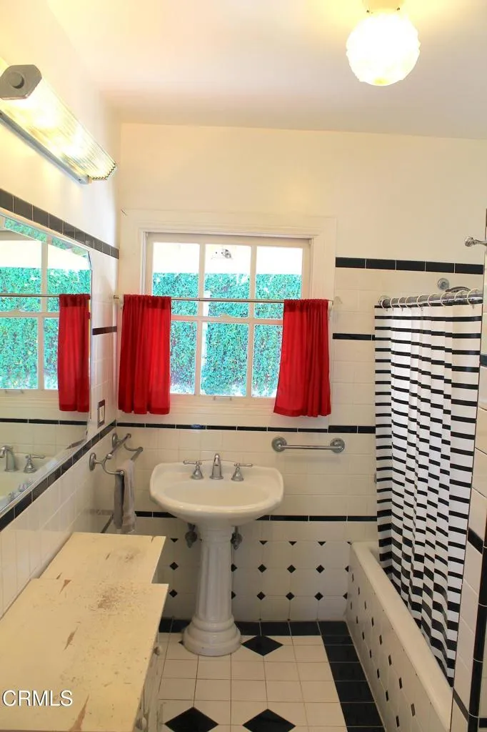 1693 Poli Street, Ventura, California 93001 home-pic-10