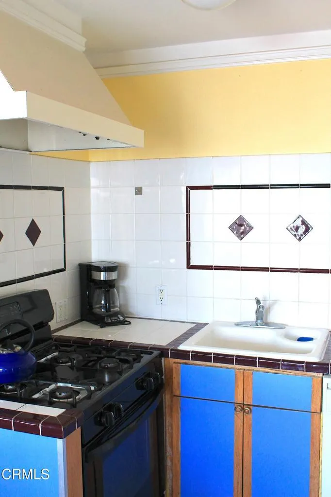 1693 Poli Street, Ventura, California 93001 home-pic-15