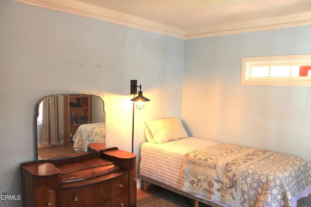 1693 Poli Street, Ventura, California 93001 home-pic-8