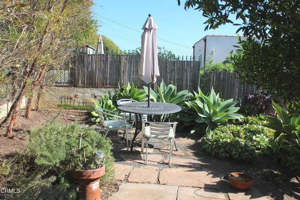 1693 Poli Street, Ventura, California 93001 home-pic-21