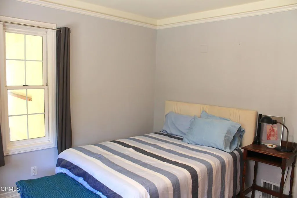 1693 Poli Street, Ventura, California 93001 home-pic-12