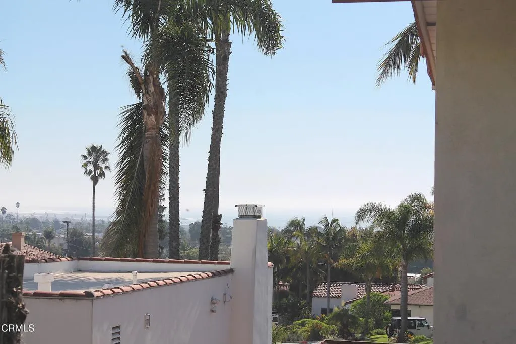 1693 Poli Street, Ventura, California 93001 home-pic-33