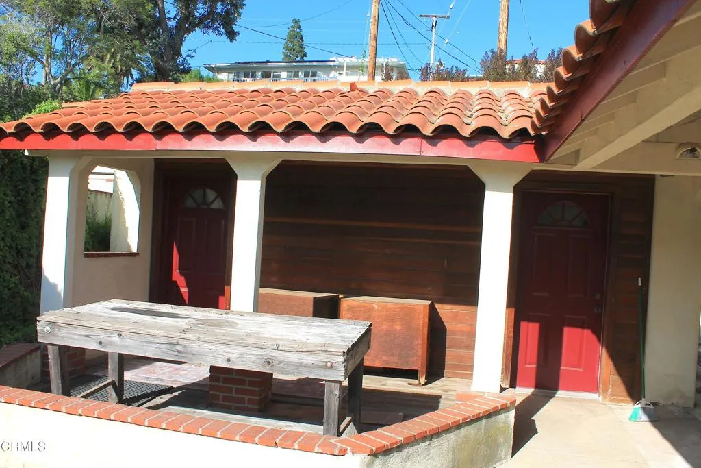 1693 Poli Street, Ventura, California 93001 home-pic-32