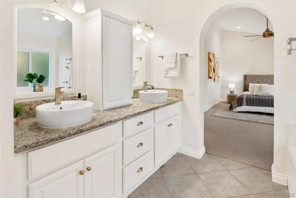 4246 Cordobes Cv, San Diego, California 92130 home-pic-23