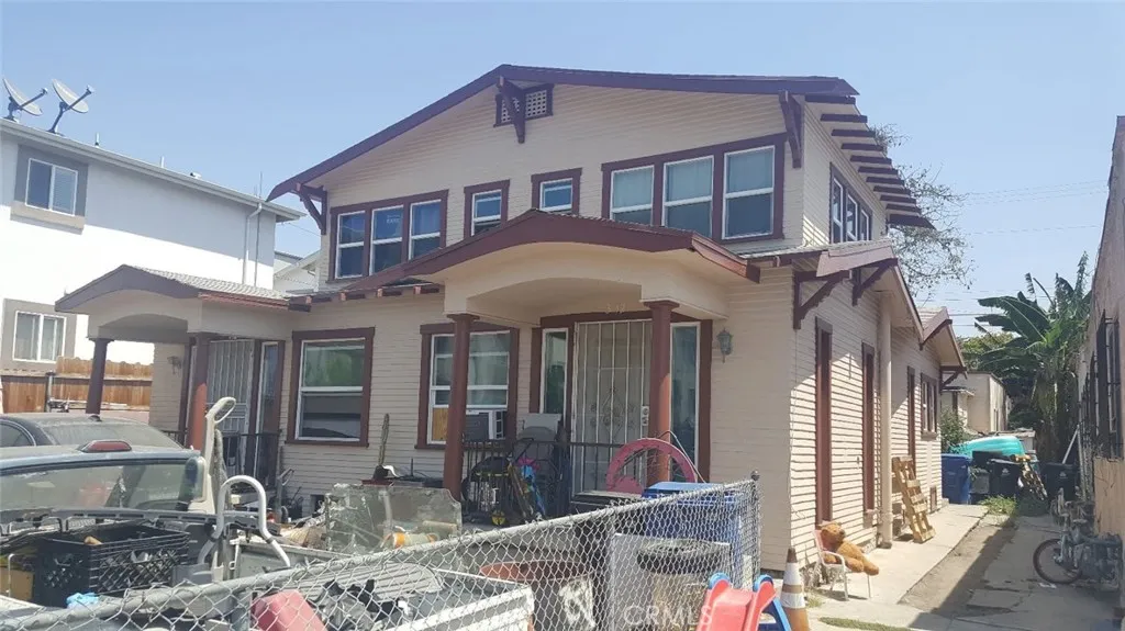 310 N Kenmore Avenue, Los Angeles, California 90004 home-pic-2