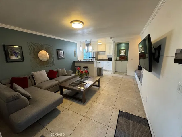 2 story - no neighbors above or below. Huge 1 bedroom, 1.5 bath with upgrades, Refrigerator, Washer/Dryer/Microwave included.  Attached fenced cover patio and balcony.  1 car garage and street parking.