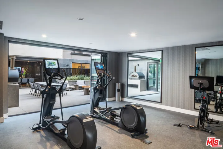 411 S Hamel Road 106, Los Angeles, California 90048