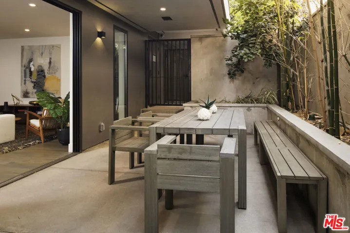 411 S Hamel Road 106, Los Angeles, California 90048