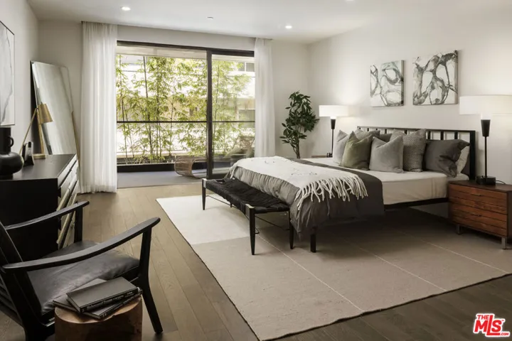 411 S Hamel Road 106, Los Angeles, California 90048