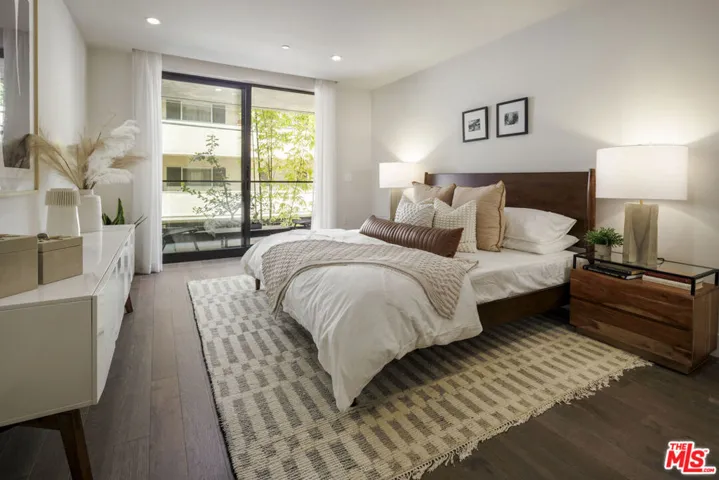 411 S Hamel Road 106, Los Angeles, California 90048