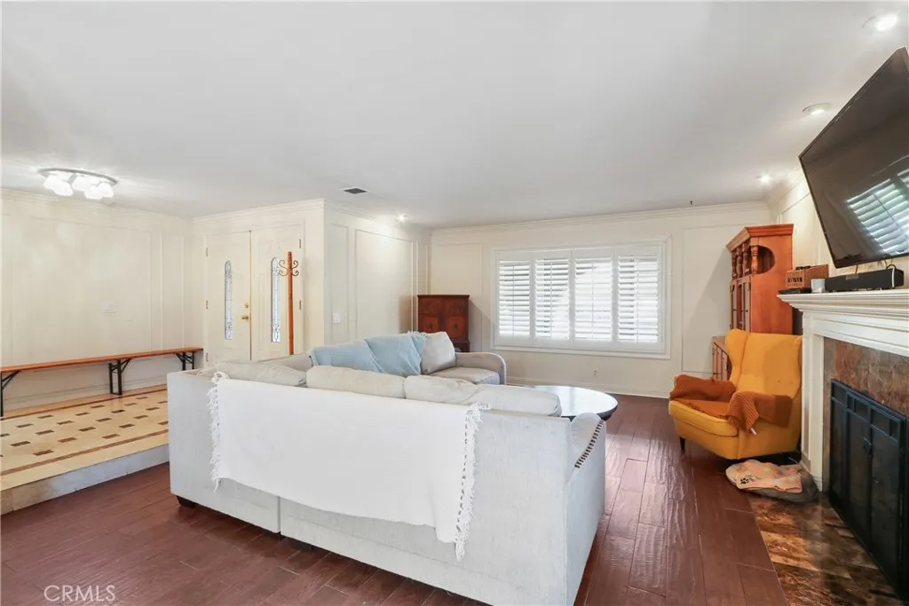 104 N Mangrove Avenue, Covina, California 91724 home-pic-6