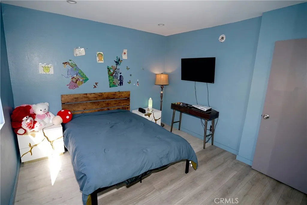 18954 Sherman Way 3, Reseda, California 91335 home-pic-32
