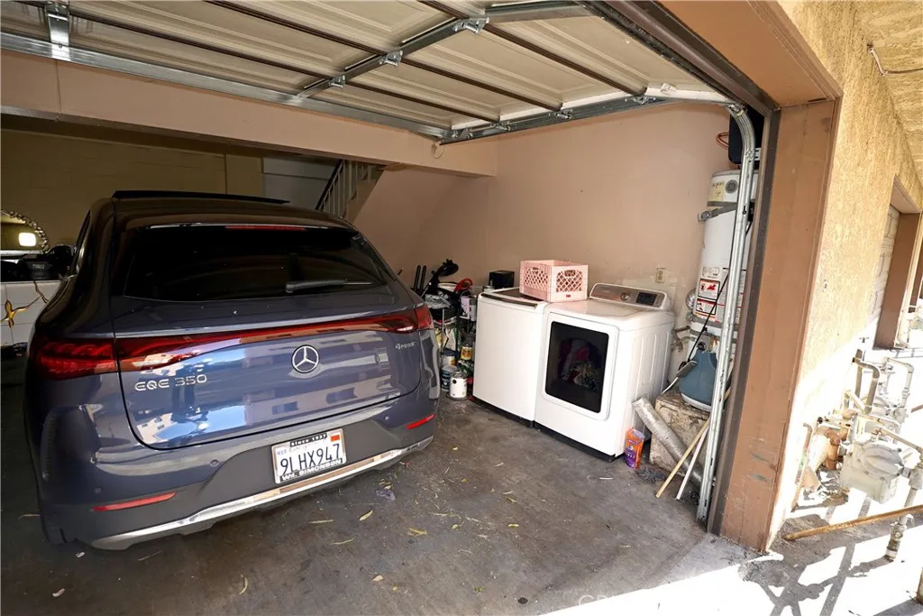 18954 Sherman Way 3, Reseda, California 91335 home-pic-44