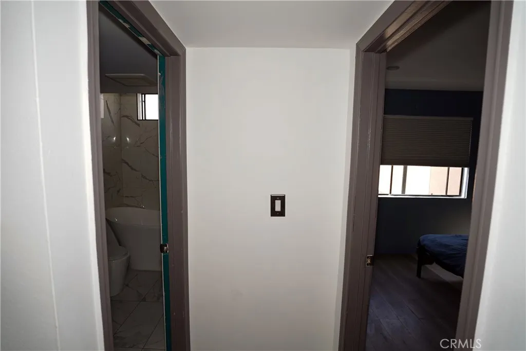 18954 Sherman Way 3, Reseda, California 91335 home-pic-16
