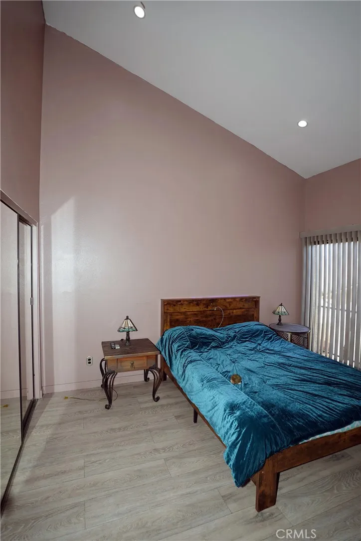 18954 Sherman Way 3, Reseda, California 91335 home-pic-22