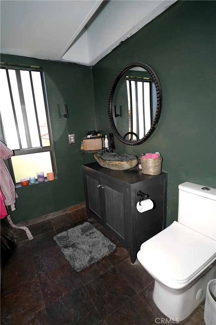 18954 Sherman Way 3, Reseda, California 91335 home-pic-36