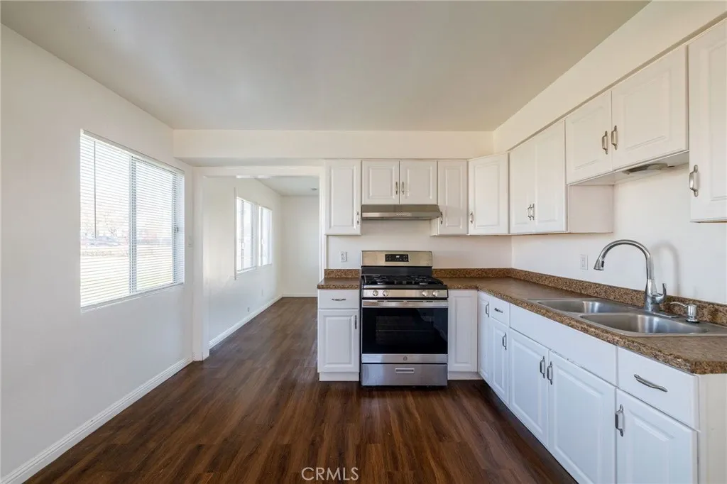 18703 Crenshaw Boulevard, Torrance, California 90504 home-pic-10