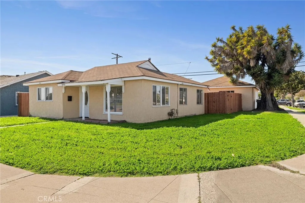 18703 Crenshaw Boulevard, Torrance, California 90504 home-pic-1