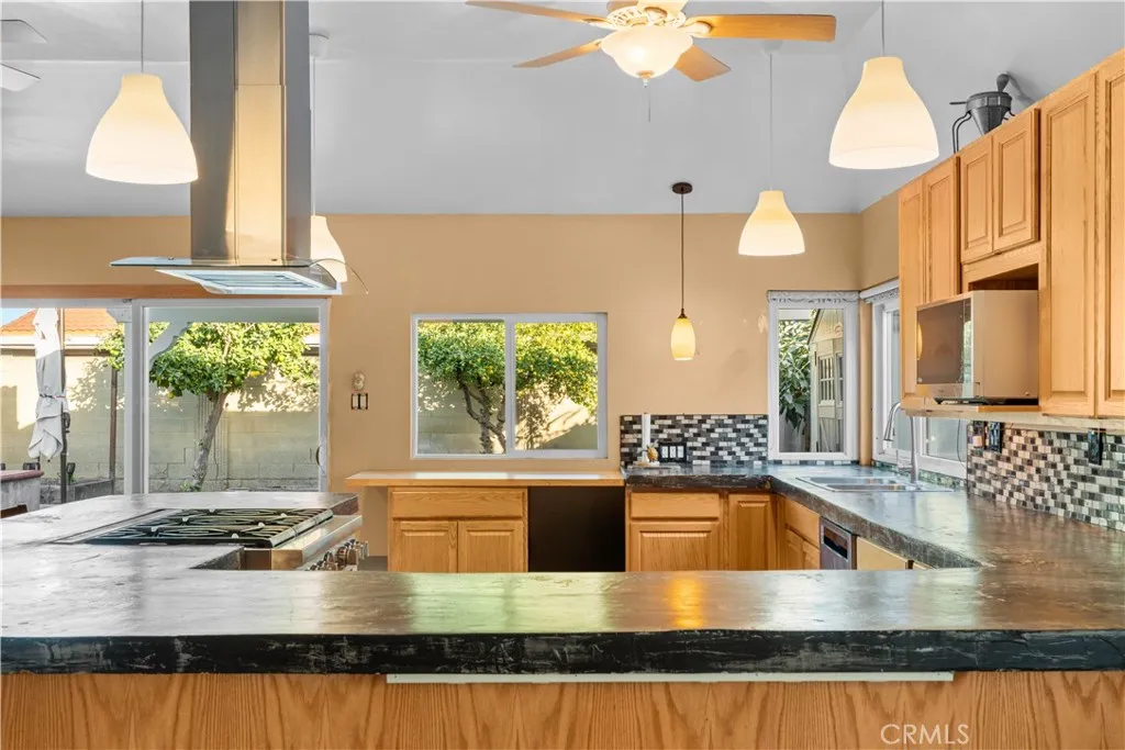 12208 Bombardier Avenue, Norwalk, California 90650 home-pic-14