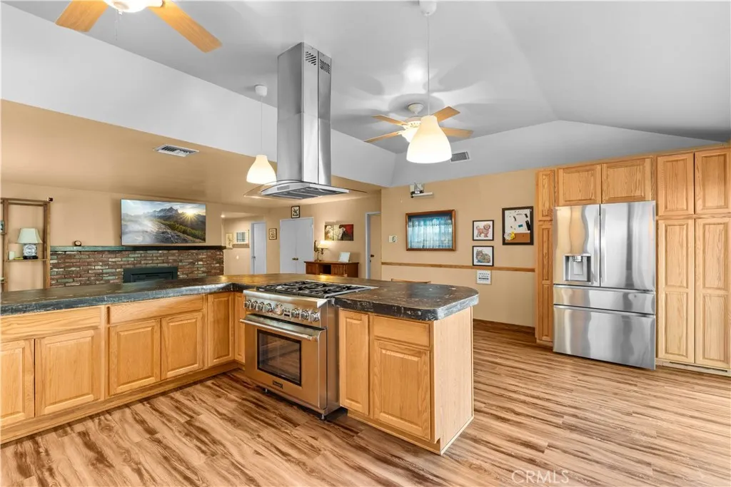 12208 Bombardier Avenue, Norwalk, California 90650 home-pic-16