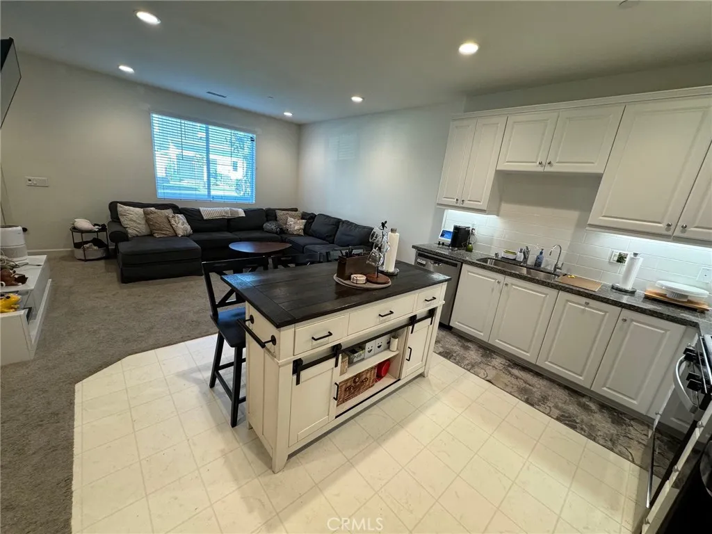 3652 E Moonlight Street, Ontario, California 91761 home-pic-13