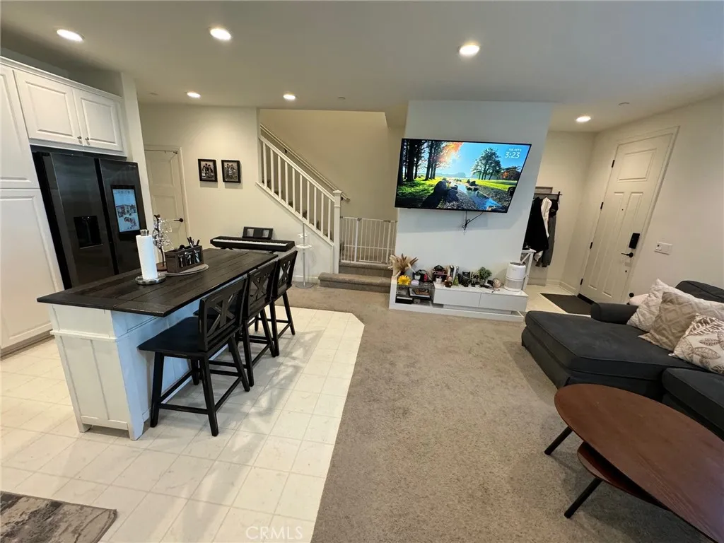 3652 E Moonlight Street, Ontario, California 91761 home-pic-10