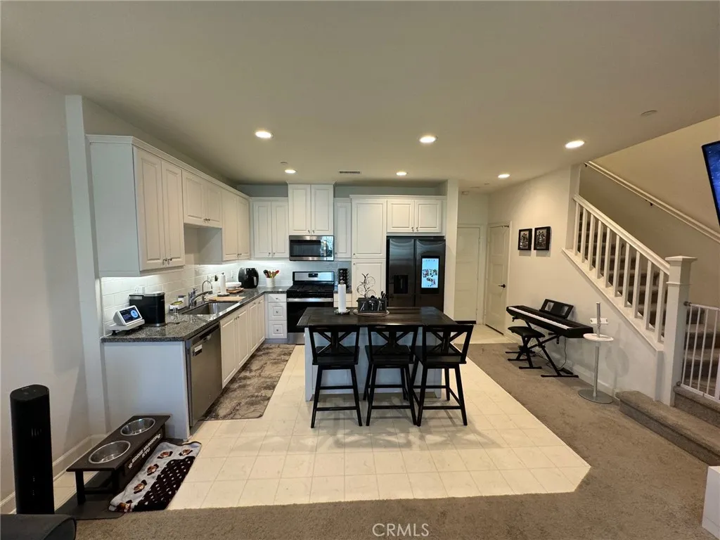 3652 E Moonlight Street, Ontario, California 91761 home-pic-11