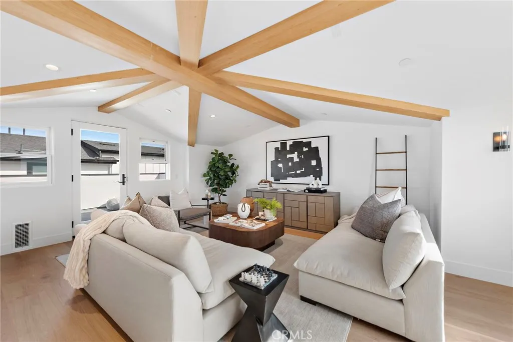 20462 Santa Ana Ave F, Newport Beach, California 92660 home-pic-21