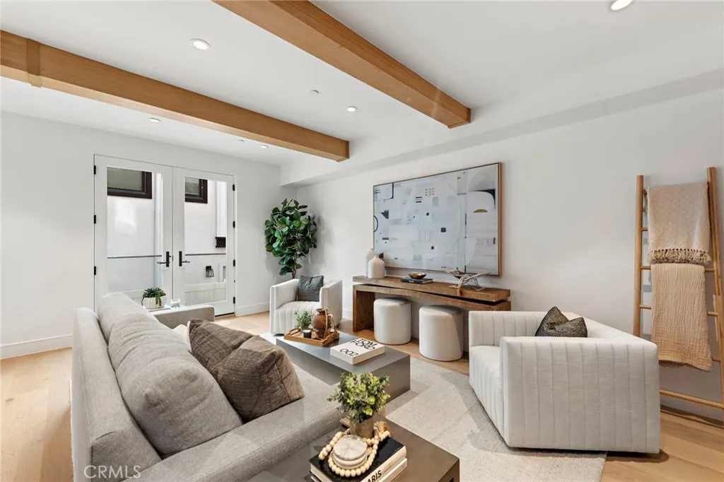 20462 Santa Ana Ave F, Newport Beach, California 92660 home-pic-3
