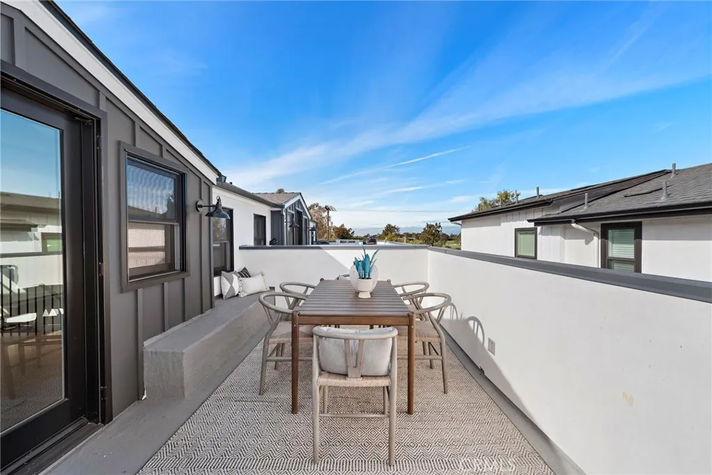 20462 Santa Ana Ave F, Newport Beach, California 92660 home-pic-22
