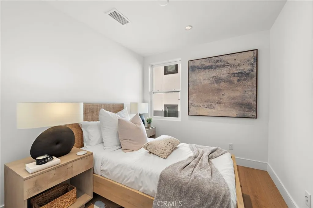 20462 Santa Ana Ave F, Newport Beach, California 92660 home-pic-20