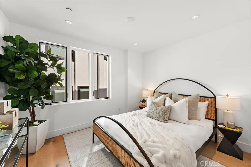 20462 Santa Ana Ave F, Newport Beach, California 92660 home-pic-18