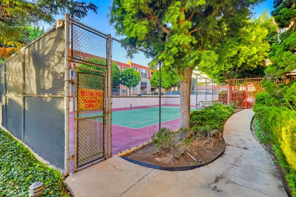 2101 E 21st 306, Signal Hill, California 90755 home-pic-24