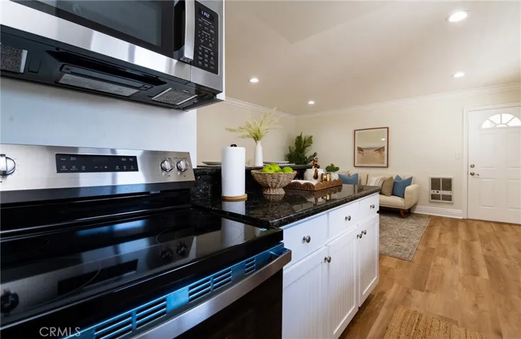 1725 Loma Avenue 18, Long Beach, California 90804