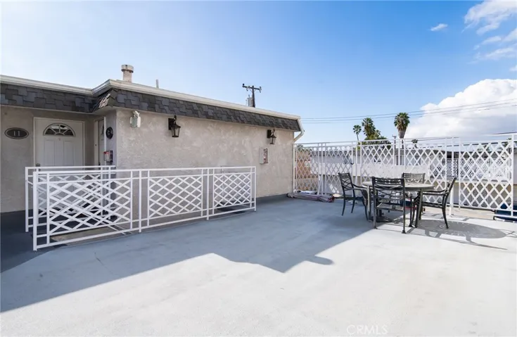1725 Loma Avenue 18, Long Beach, California 90804