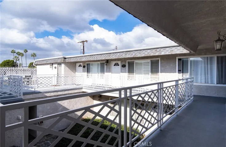 1725 Loma Avenue 18, Long Beach, California 90804
