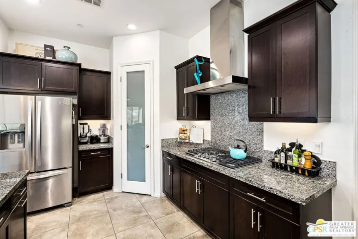Walk-In Pantry