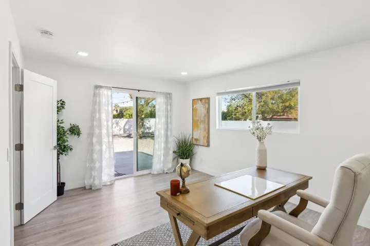 16-web-or-mls-N Chuperosa Rd-016