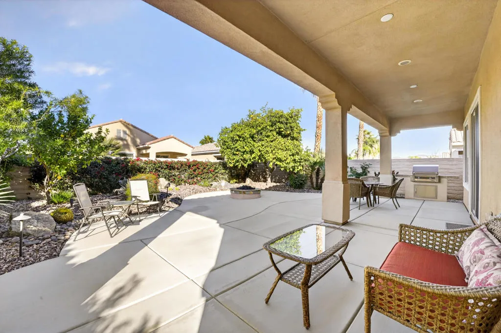 81674 Avenida De Baile, Indio, California 92203 home-pic-20