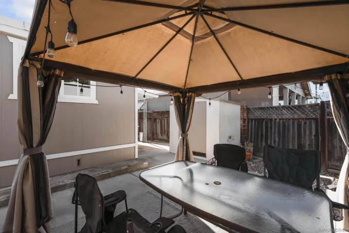 2750 Wheatstone 110, San Diego, California 92111