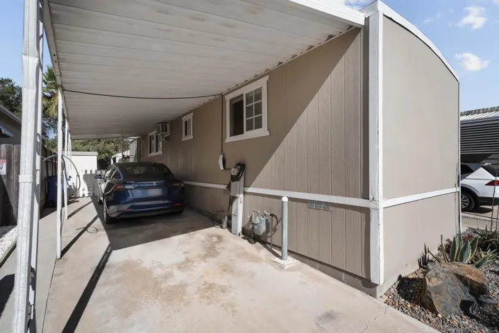 2750 Wheatstone 110, San Diego, California 92111