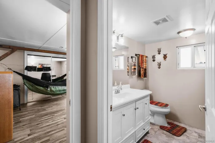 2750 Wheatstone 110, San Diego, California 92111