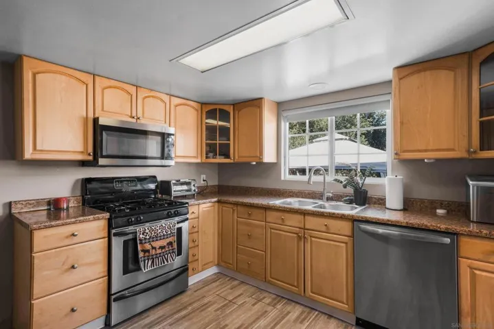 2750 Wheatstone 110, San Diego, California 92111