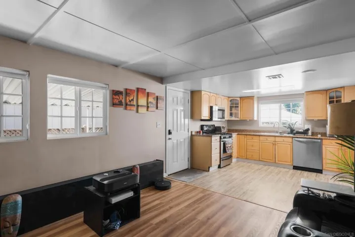 2750 Wheatstone 110, San Diego, California 92111