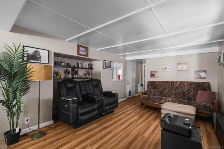 2750 Wheatstone 110, San Diego, California 92111