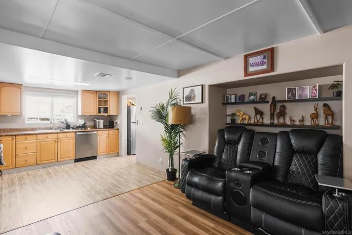 2750 Wheatstone 110, San Diego, California 92111